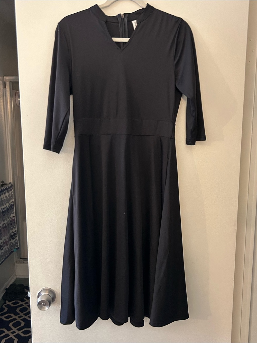 Women's Black Midi Dress with V-Neck and Three-Quarter Sleeves